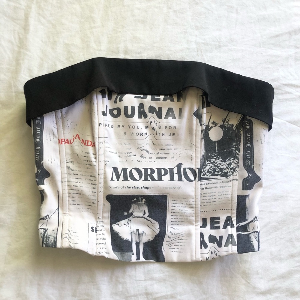 Carla Corset | Read All About It